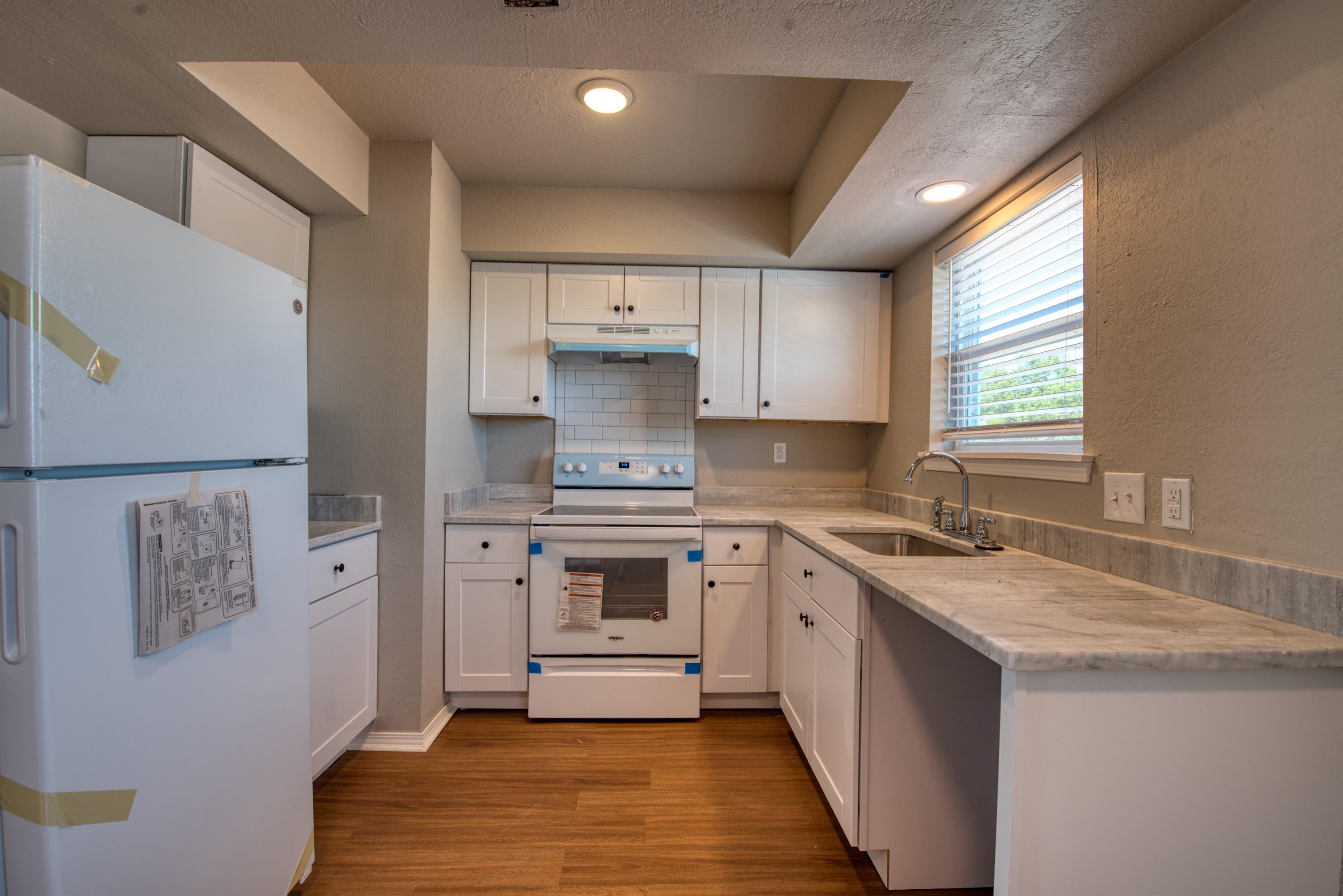 1001 E Main ST, Apt D - 1