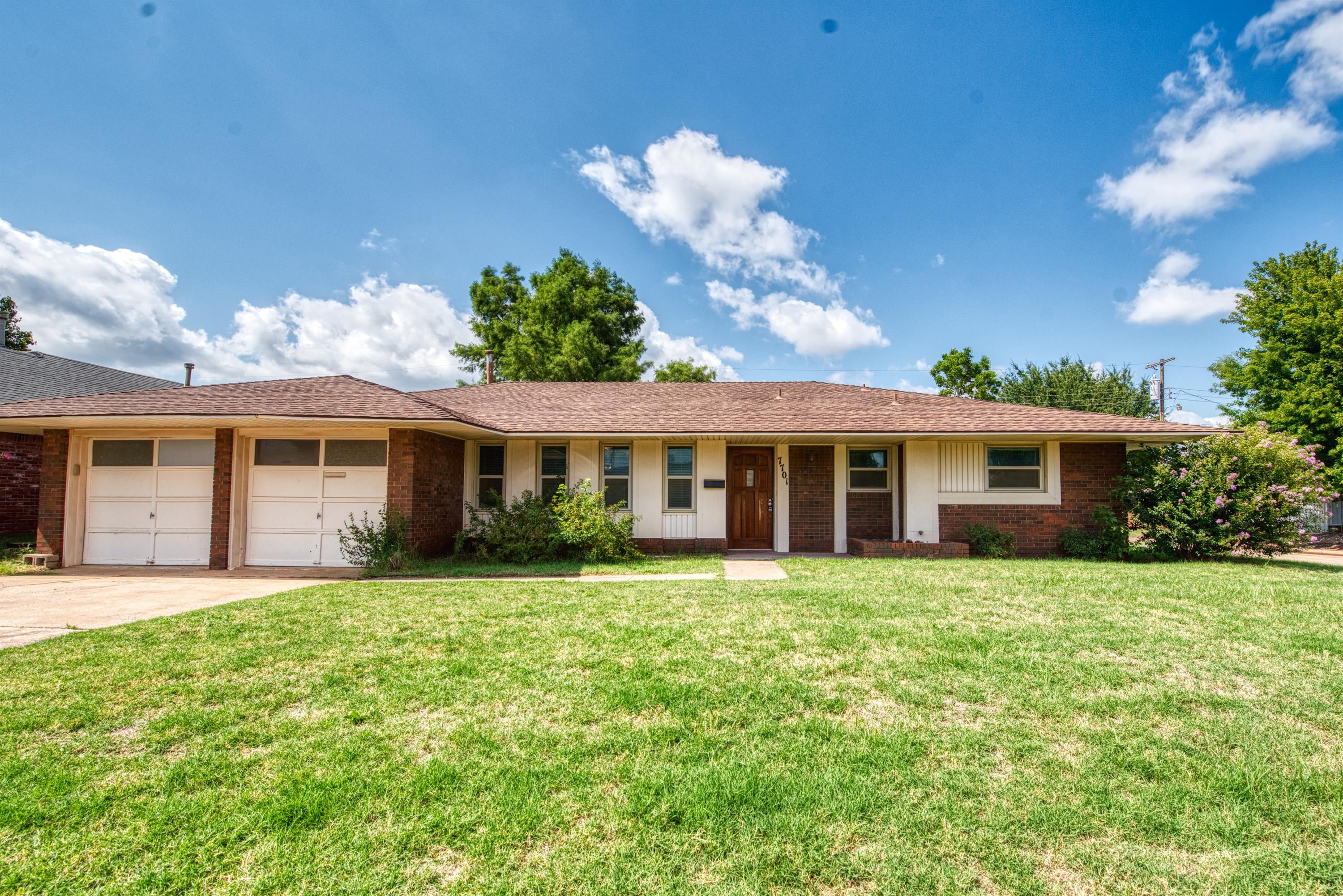 7701 NW 24th ST